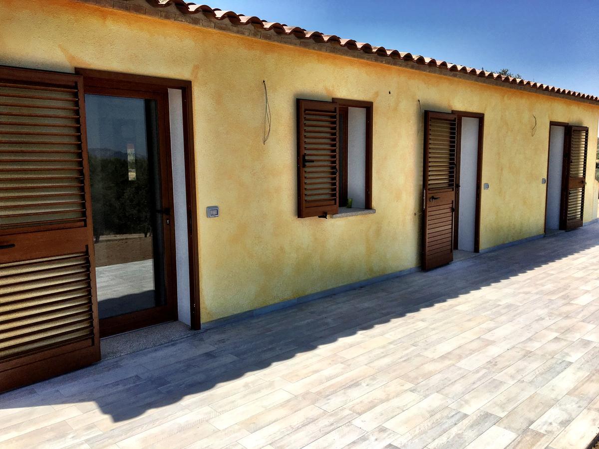 Molti Mari B&B Resort Olbia Extérieur photo