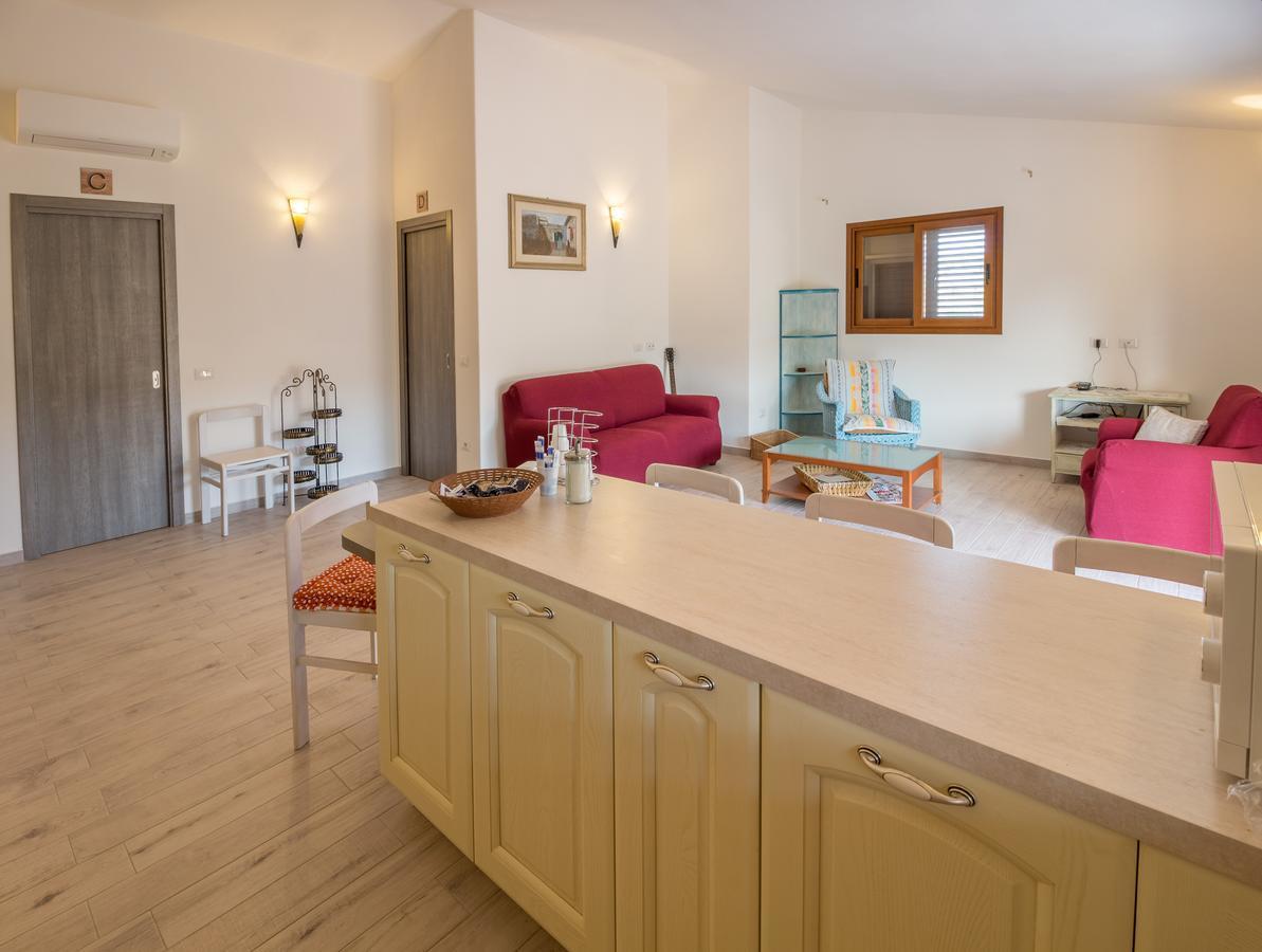 Molti Mari B&B Resort Olbia Extérieur photo